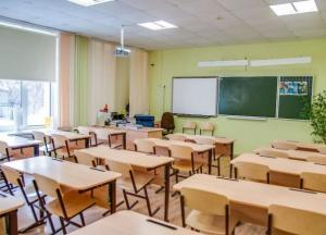 В Киеве родителям ограничат вход в учебные заведения