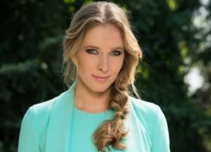 Катя Осадчая восхитила соблазнительными снимками в купальнике (фото)