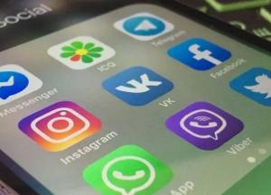"Укрзализныця" начала продавать билеты через Viber и Telegram