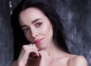 Екатерина Кухар очаровала поклонников снимком в купальнике (фото)