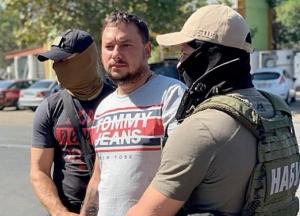 Главу Службы автодорог в Николаевской области задержали при получении крупной взятки: подробности