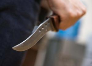 В Киеве житель хостела порезал себя и двух соседей (фото)