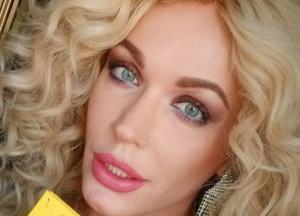 Травести-дива Монро в смелом образе оголилась на камеру (фото)