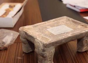 Археологи нашли сарматский меч и древний каменный алтарь (фото)