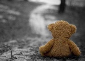 Атака шахеда біля Будинку культури на Миколаївщині: багато дітей поранені, загинула дівчинка (фото, відео)