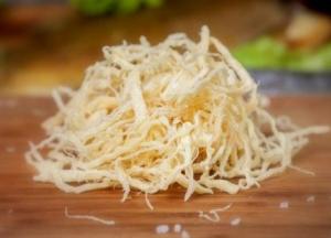 Медики рассказали об опасности употребления кальмаров к пиву