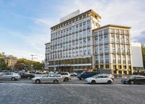 В Киеве выставили на продажу гостиницу Днепр