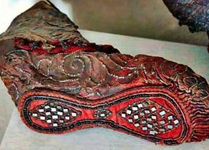 В Алтае в горах нашли обувь скифов, которой 2300 лет 