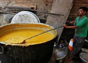 Ребенок упал в котел с супом и умер