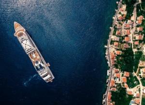 Черногория предложит туристам бесплатные тесты на COVID-19