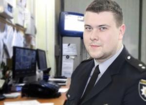 В Днепре полицейский спас прохожую от мужчины с ножом (фото)