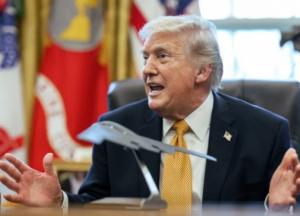 "Ми їх розбомбимо до біса": Трамп пригрозив бомбардувати свого союзника Оман
