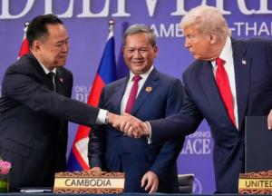 Нова війна: Таїланд почав окупацію Камбоджі, завдаючи масованих ракетних та бомбових ударів (відео)