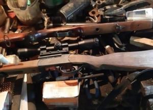 В Винницкой области группировка торговала оружием (фото)
