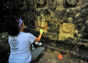 В Мексике обнаружен гигантский дворец майя (видео)