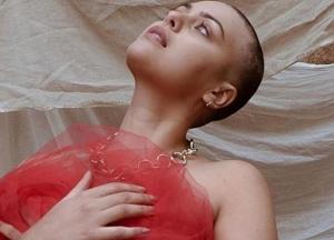 Бокал вина спас девушку от рака