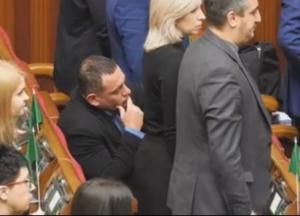 "Слуга народа" Бужанский отказался почтить память Героев Небесной сотни (видео)