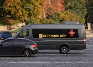 Терміново та примусово евакуюють частину міста Херсона та області