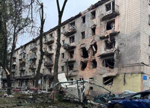 Авіаудар по центру Сум: кількість поранених зросла до 38, серед загиблих - 5-річна дитина (фото)