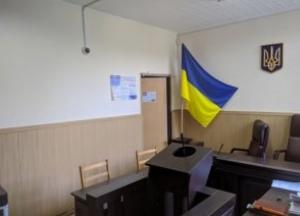 В Запорожской области мужчина во время судебного слушания ударил себя ножом в живот