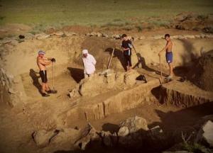 Во Франции обнаружен 6000-летний монолит