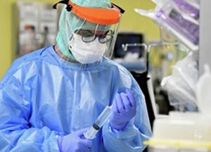 Ученые выяснили, как на три четверти снизить смертность от COVID-19