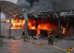 Лікарні та АЗС стали метою атак армії РФ в Україні: Кремль посилює терор (фото, відео)