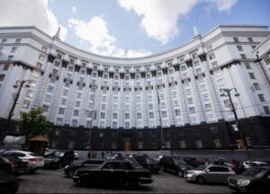 Авто, особняки и подарки: в Украине начали мониторинг образа жизни чиновников