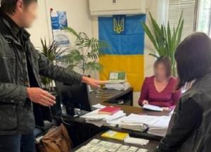 Cудью из Днепропетровского райсуда задержали на взятке (фото)