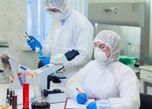 В Украине третий день подряд новый рекорд по коронавирусу