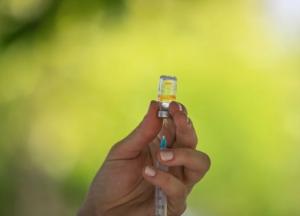 В Украине изменили смешанные схемы вакцинации от COVID-19