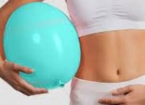 Эксперты назвали напитки, которые избавляют от вздутия живота