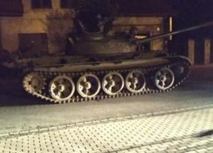 В Польше пьяный угнал советский танк и катался по городу