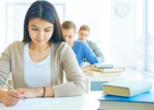 На первом в Украине языковом экзамене для чиновников произошел сбой