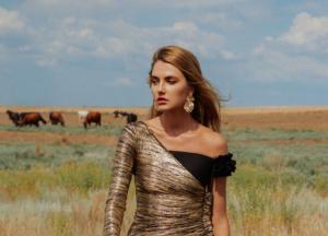 Известная украинская модель позировала среди коров (фото)