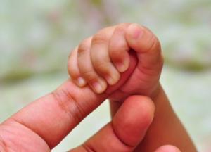 В Ровно 12-летняя девочка родила ребенка