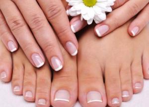 Врачи перечислили симптомы грибка ногтей