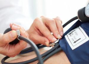 Медики рассказали, как контролировать давление без лекарств