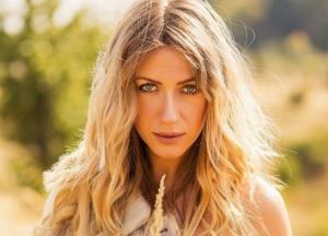 Называли жирафом и шваброй: Леся Никитюк рассказала о непростых школьных годах