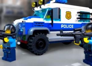 Lego приостановила рекламу игрушек с полицейскими