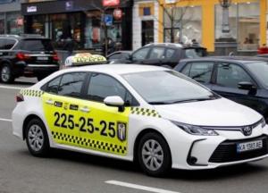 В Киеве резко выросли цены на такси