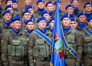 Зеленский присвоил почетные наименования воинских частей Нацгвардии