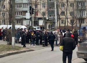 Чоловік підрізав двох ТЦКшників у Дніпрі, ті почали стріляти: подробиці та відео