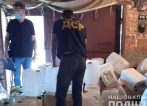 На Полтавщине военные воровали топливо с боевых самолетов (фото)