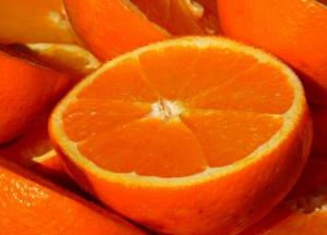 Медики назвали идеальное время для употребления фруктов