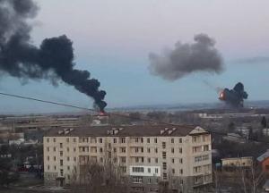 Огромный столб дыма: Россия снова обстреляла Киев, на месте работают спасатели и медики (фото, видео)