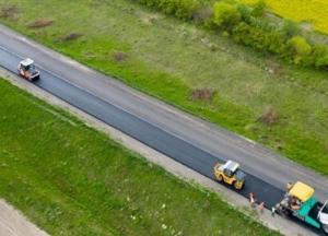 В Укравтодоре назвали стоимость километра дороги