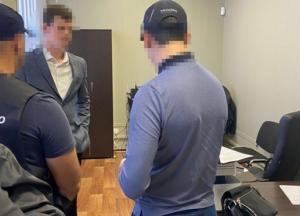 Сотрудника ГБР уличили в незаконной продаже изъятой кукурузы