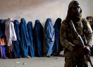 Таліби офіційно дозволили чоловікам бити дружин та дітей, жінкам надали статус рабів