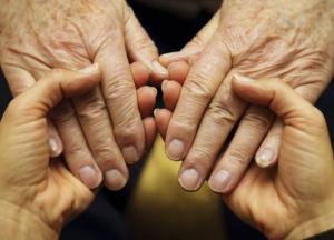 Эксперты назвали привычки, запускающие процесс старения